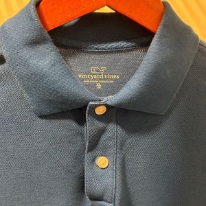 Boys size 18 vineyard vine shirt